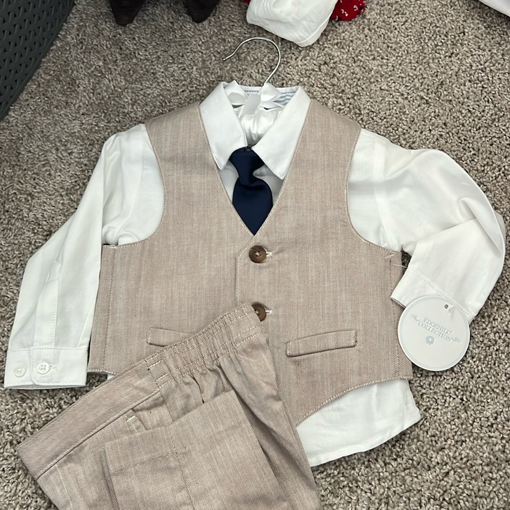9M Tan Infant Suit with Tie NWT